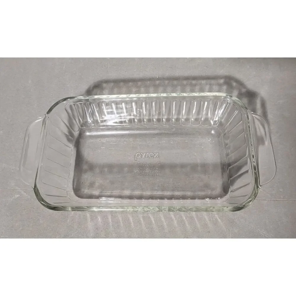 Pyrex 213-S Clear Glass Ribbed Loaf Pan 1.5 QT Sculptured Bread Baking Dish